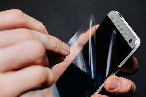 The Witches' Circle: Gathering Knowledge to Choose the Right Screen Protector for Your Smartphone